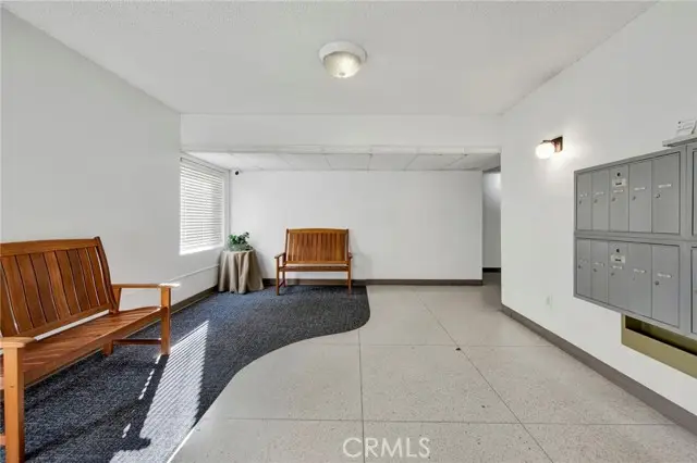 2468 Mohawk  #105, Pasadena, CA 91107 - Image #3