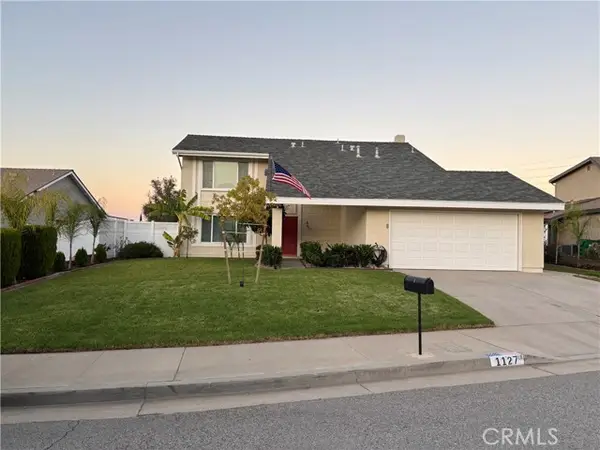 1127 Via Santiago, Corona, CA 92882