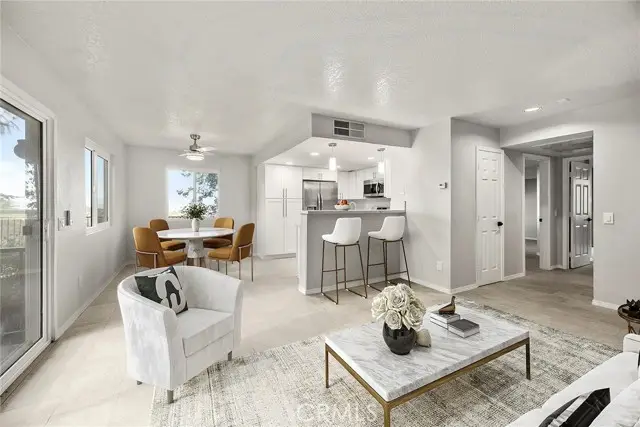 2616 Avenida Del Vista  #104, Corona, CA 92882 - Image #3