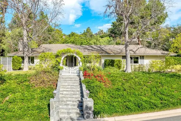 10471 Brightwood Drive, Santa Ana, CA 92705