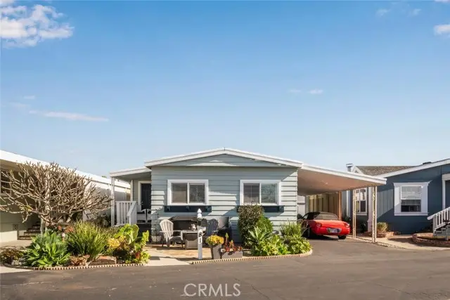 16222 Monterey Lane  #81, Huntington Beach, CA 92649 - Image #1