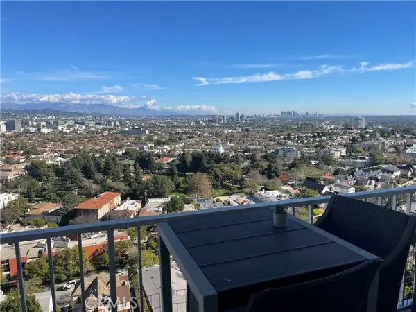 2170 Century Park East, Los Angeles, CA 90067