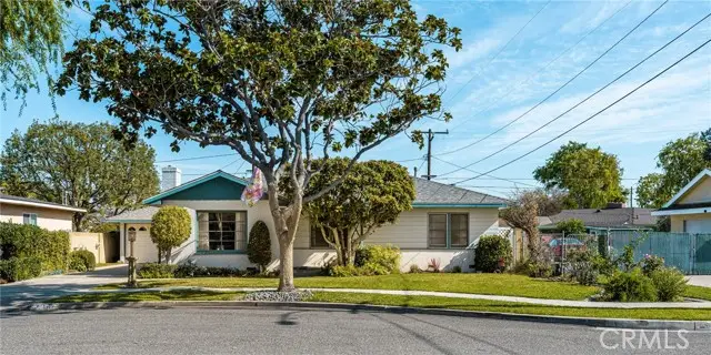 568 Grove Avenue, Anaheim, CA 92805 - Image #2