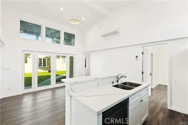 552 N Cambridge St, Orange, CA 92867 - #3