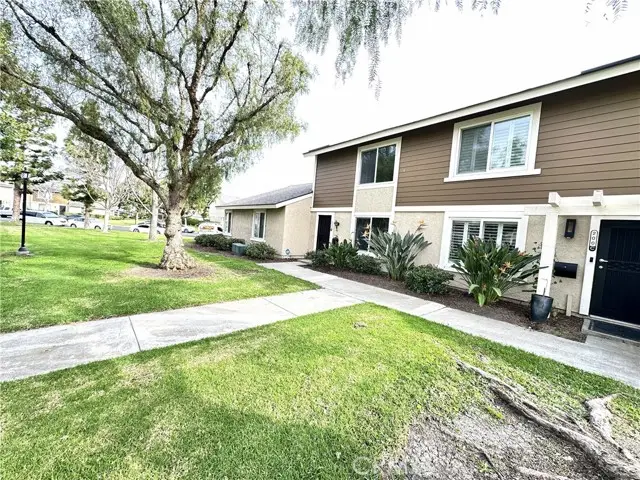 200 Carriage  #B, Santa Ana, CA 92707 - Image #3