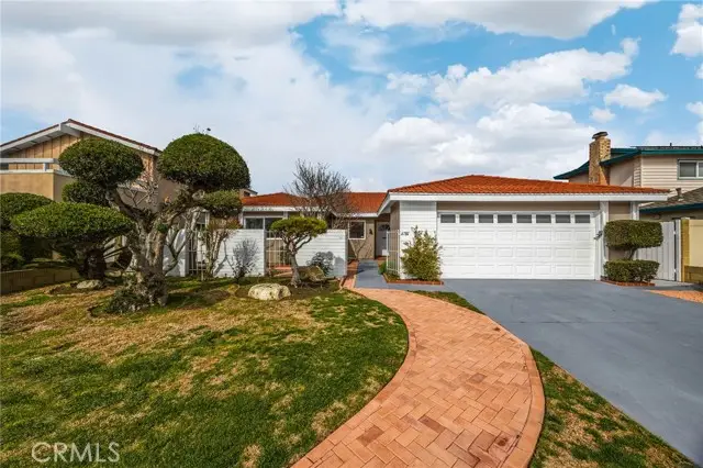 6781 Bridgewater, Huntington Beach, CA 92647 - #2