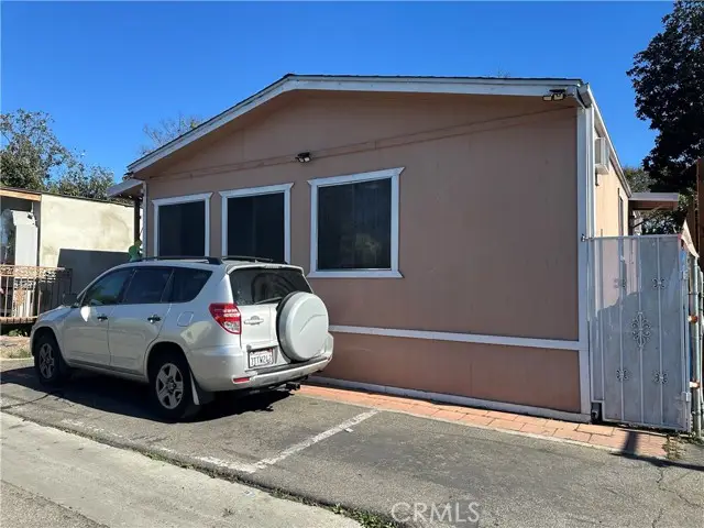 6665 long beach Boulevard  #18A, Long Beach, CA 90805 - Image #3