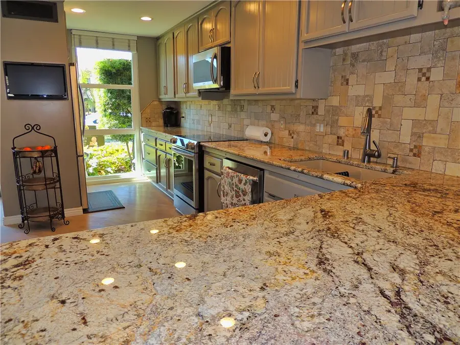 16548 Harbour, Huntington Beach, CA 92649 - Image #3