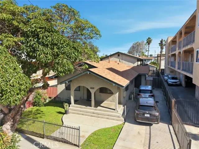 826 Gaviota, Long Beach, CA 90813 - #2
