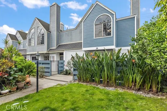 5921 Templeton Street  #G, Huntington Park, CA 90255 - Image #3