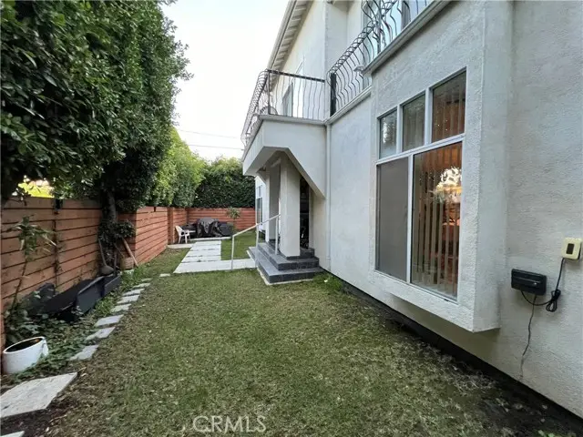 3943 Wade, Los Angeles, CA 90066 - #1