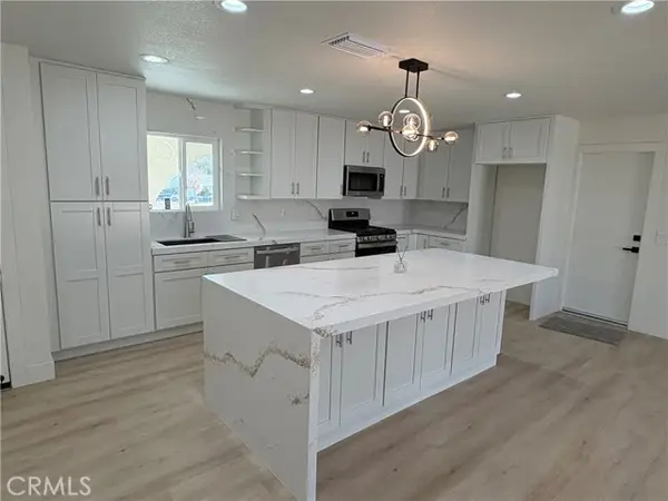 16854 Sholic St, Victorville, CA 92395