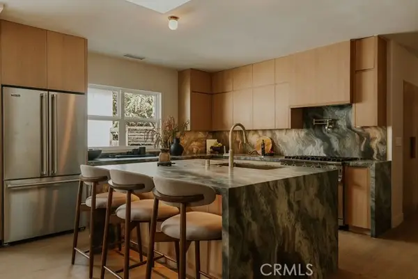 4048 Tivoli Avenue, Los Angeles, CA 90066