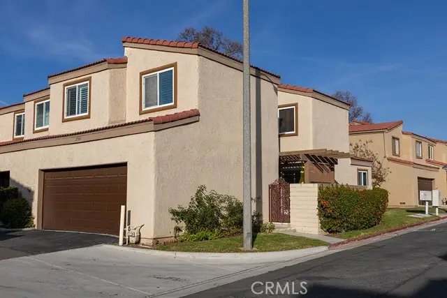 2700 Via Portola, Fullerton, CA 92835 - #1