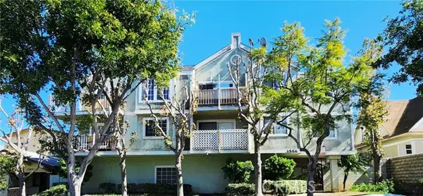 1566 Pine Avenue  #202A, Long Beach, CA 90813