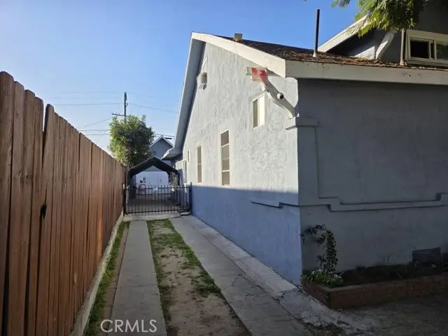 1210 42 Place, Los Angeles, CA 90011 - #2