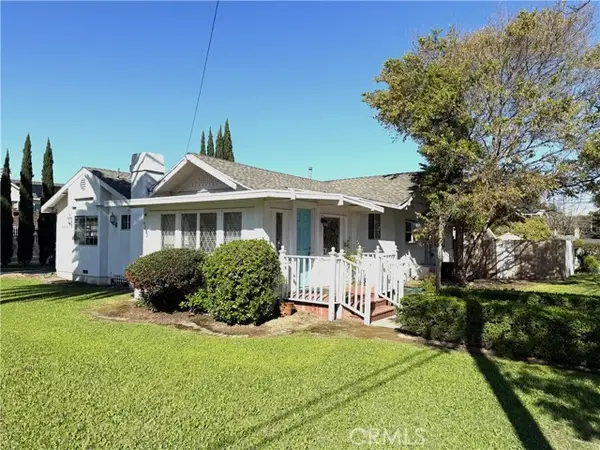 4202 Locust, Long Beach, CA 90807