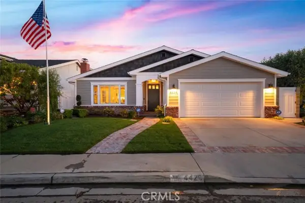 4424 Hazelnut Avenue, Seal Beach, CA 90740