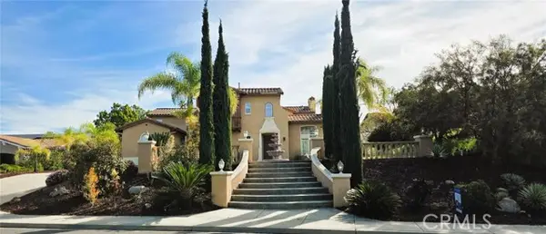 2082 Amparo Court, Escondido, CA 92025