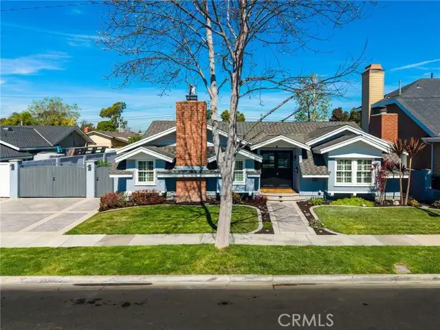 2671 Saint Albans, Los Alamitos, CA 90720 - #2