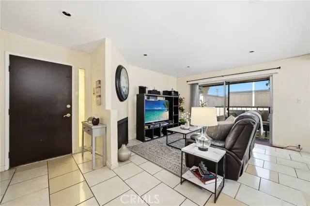 16322 Eucalyptus Avenue  #7, Bellflower, CA 90706 - #2