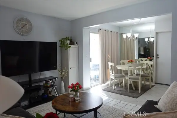 1307 Via Santiago  #B, Corona, CA 92882