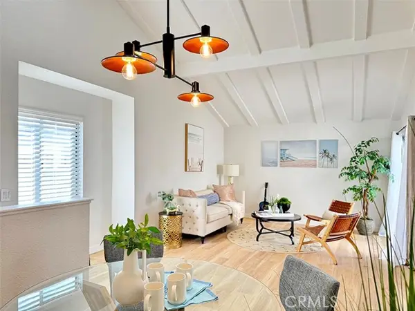 2720 Segerstrom  #D, Santa Ana, CA 92704