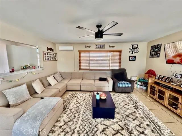 14737 Yucca, Hesperia, CA 92345 - #3