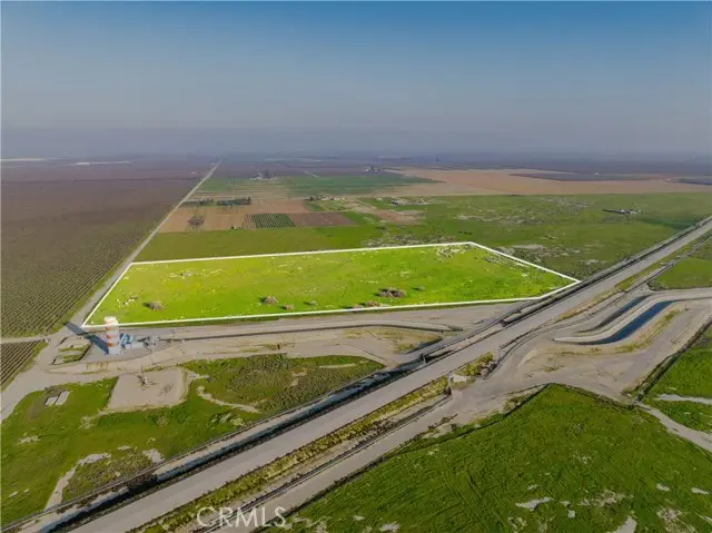 220 -45 Woollomes Avenue, Wasco, CA 93280 - #3