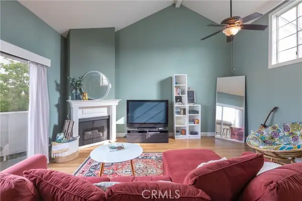 1100 Euclid Avenue  #304, Long Beach, CA 90804