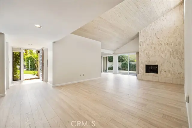 255 Avenida Granada  #211, Palm Springs, CA 92264 - #2