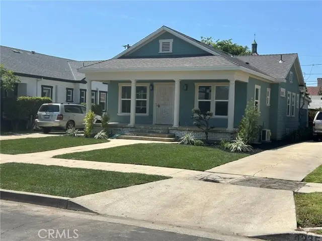 4239 Raymond Avenue, Los Angeles, CA 90037 - #3