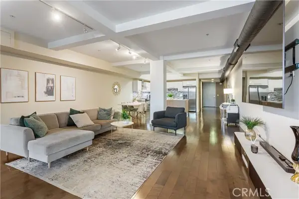 433 Pine Avenue  #102, Long Beach, CA 90802