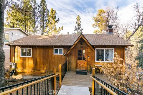 860 Villa Grove Ave, Big Bear City, CA 92314