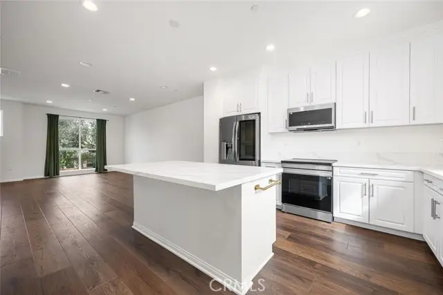 5860 LINDEN  #8, Long Beach, CA 90805 - #1