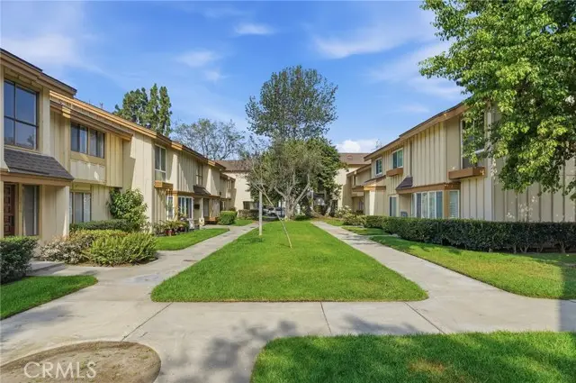 9646 Karmont, South Gate, CA 90280 - #1