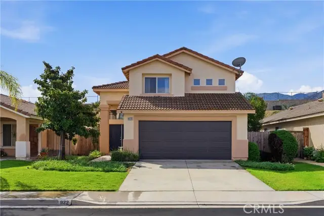 922 Naples Drive, Corona, CA 92882 - #1