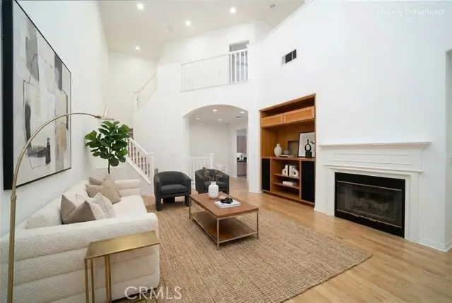 30 Burlingame, Irvine, CA 92602 - #1