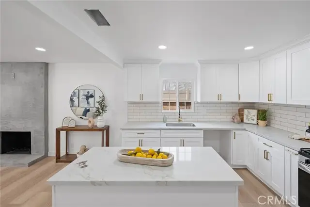 23832 La Rosa, Lake Forest, CA 92630 - #3