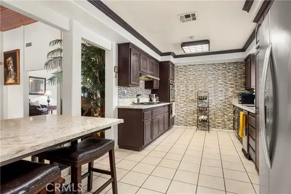 9315 Parrot, Downey, CA 90240