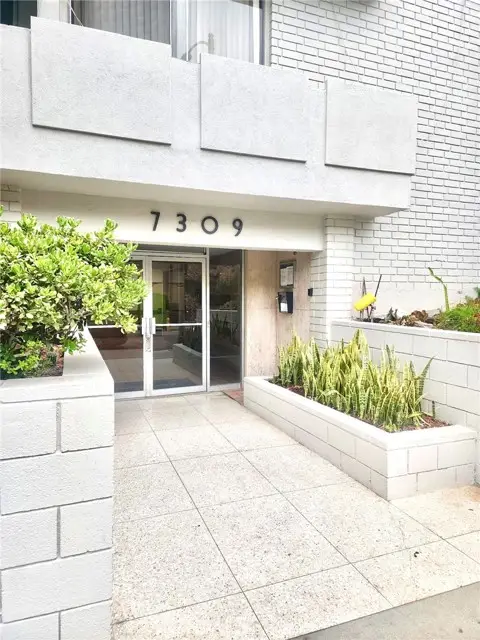 7309 Franklin Ave  #105, Los Angeles, CA 90046 - #2