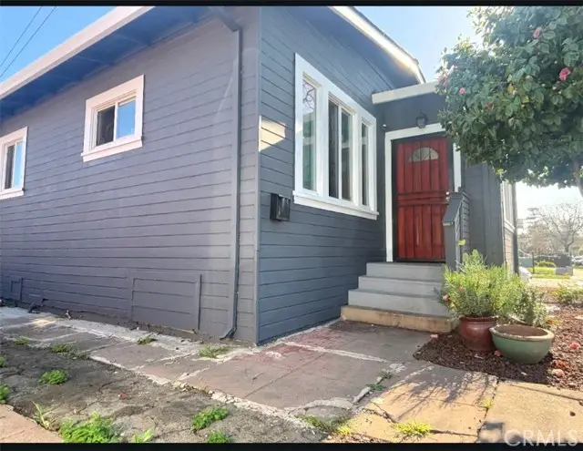2000 82nd, Oakland, CA 94621 - #2