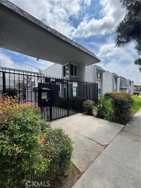 5500 Ackerfield  #309, Long Beach, CA 90805