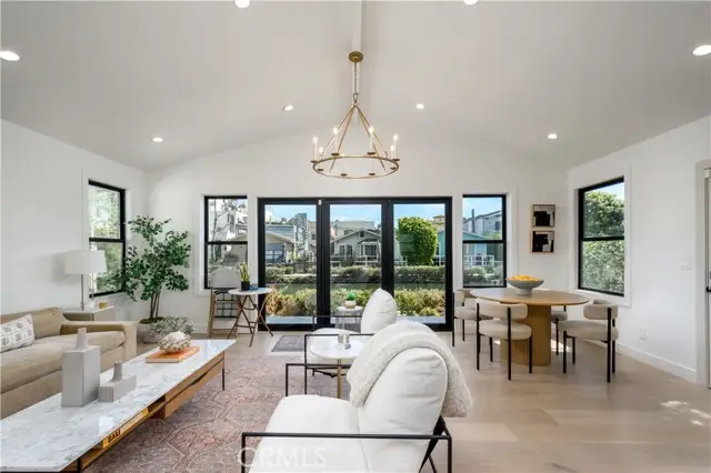 223 Howland Canal, Venice, CA 90291 - #1