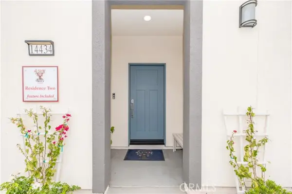 8185 Amerena Way, Fontana, CA 92335