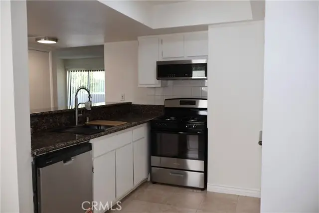 8847 Willis Avenue  #9, Panorama City, CA 91402 - #2