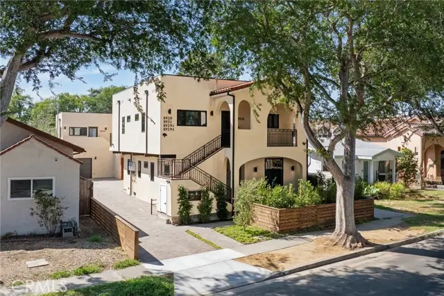 8929 Hubbard Street, Culver City, CA 90232 - #2