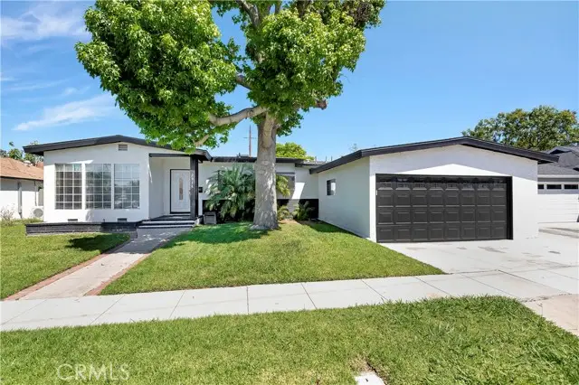 2916 Charlemagne Avenue, Long Beach, CA 90815 - #2