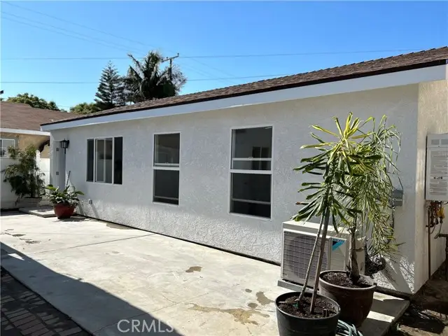 2033 Burnett Street, Long Beach, CA 90810 - #3