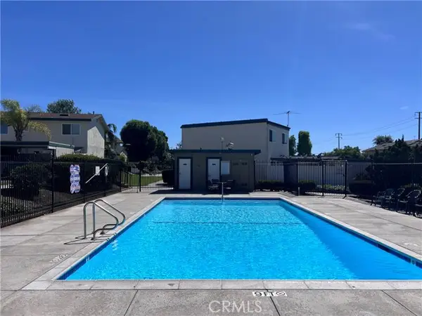 8221 GINNIS Green, Buena Park, CA 90621